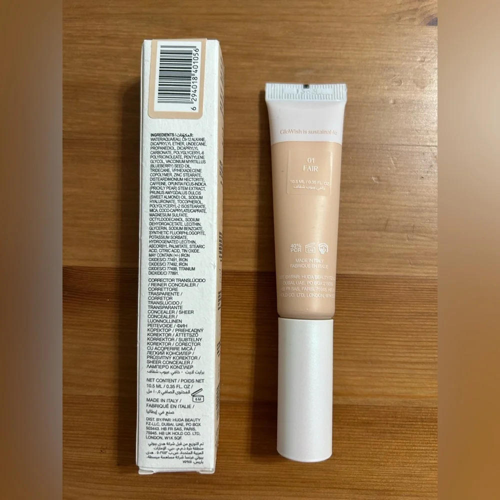 Huda Beauty GloWish Bright Light Hydrating Sheer Vegan Concealer 01 fair